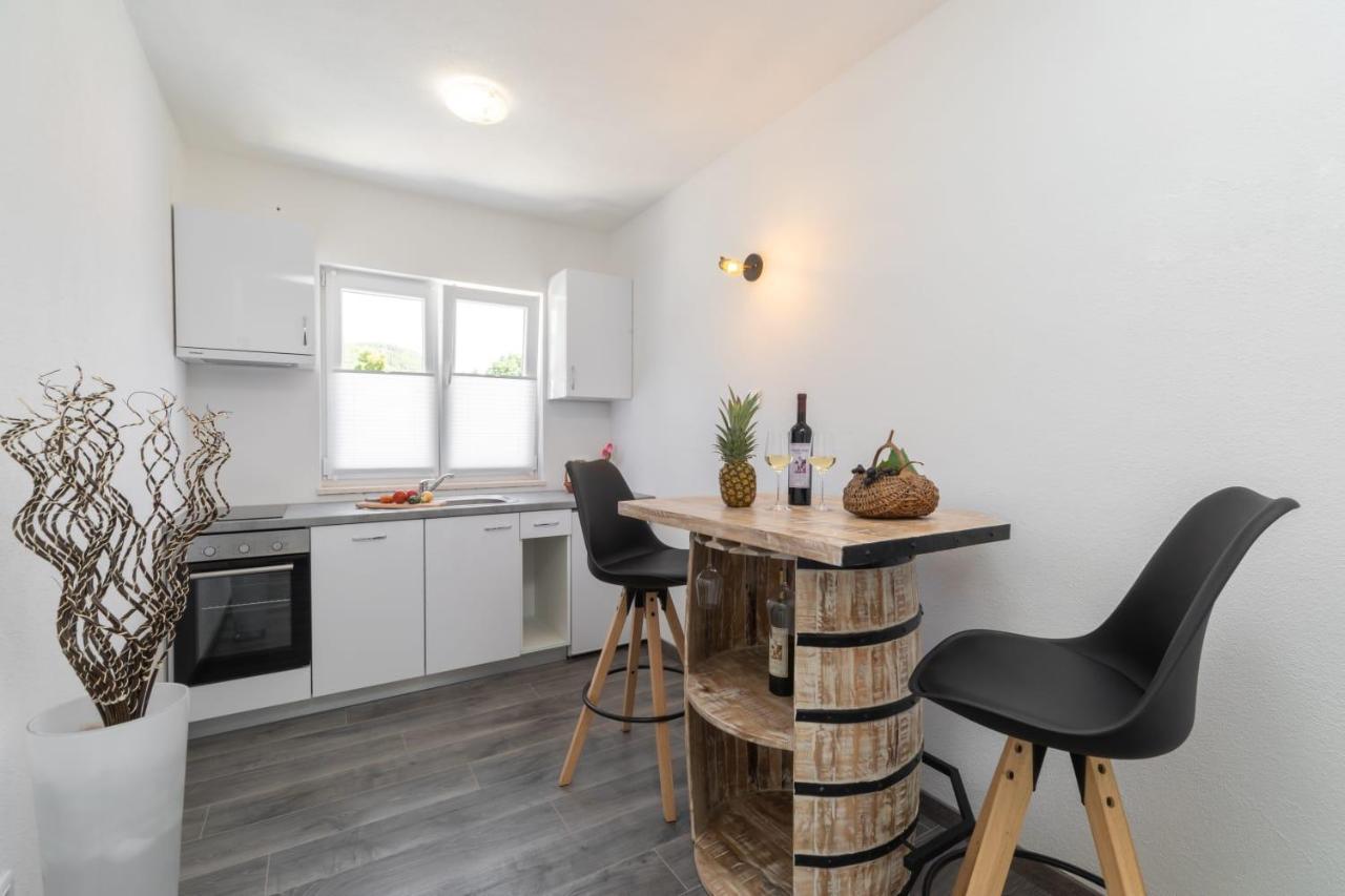 Maloa One Bedroom Apartment Смоквица Экстерьер фото